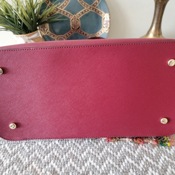 Henri Bendel handbag - Picture 6 of 10